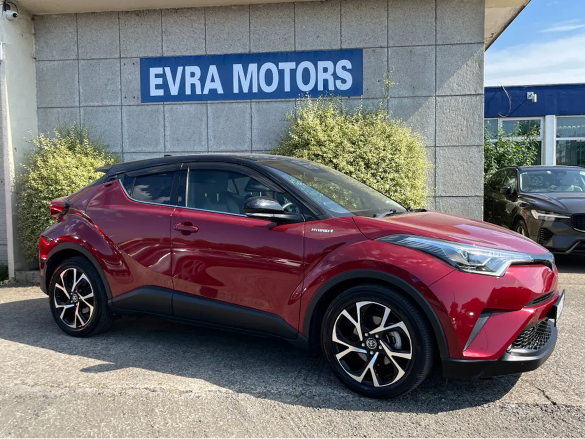 Toyota C-HR SOL HYBRID AUTOMATIC 1.8 PETROL //HIGH - Image 3