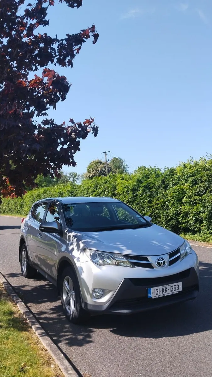 Toyota RAV4 2013 - Image 2