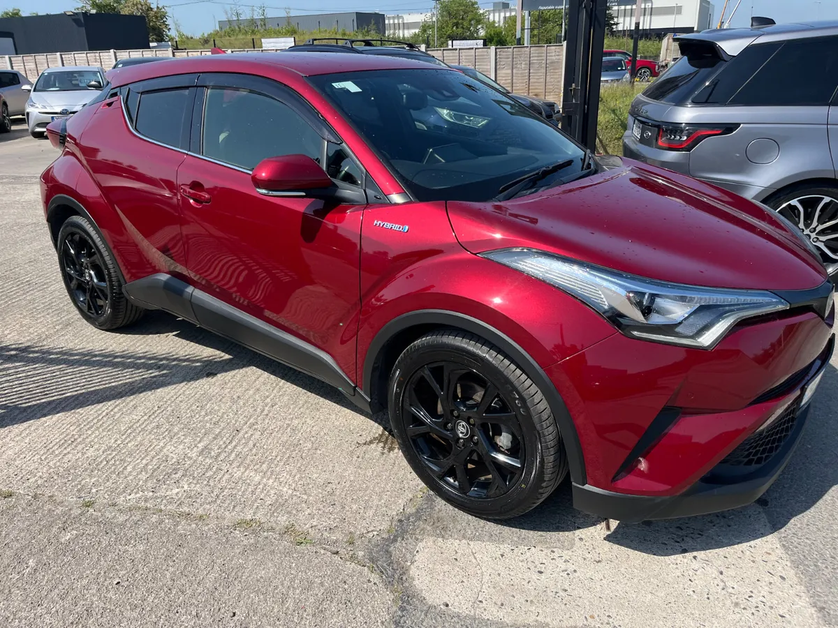 TOYOTA C-HR 2019, 1.8 HYBRID AUTO HIGH SPEC - Image 1
