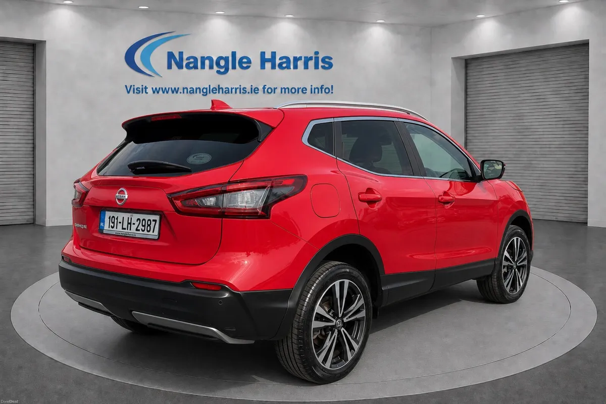 Nissan Qashqai Automatic - Image 5