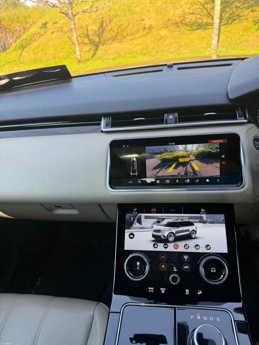 Land Rover Range Rover Velar 2019 - Image 2