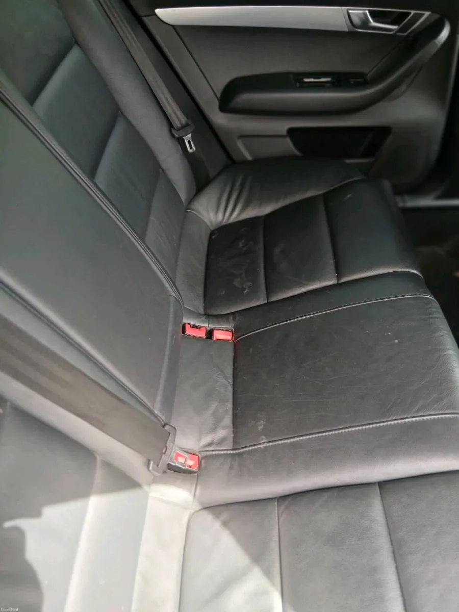 Audi A6 - Image 2