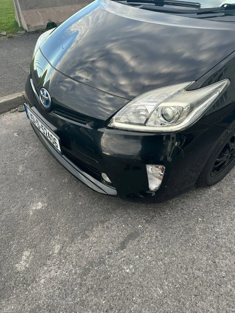 Toyota Prius 2015 - Image 4