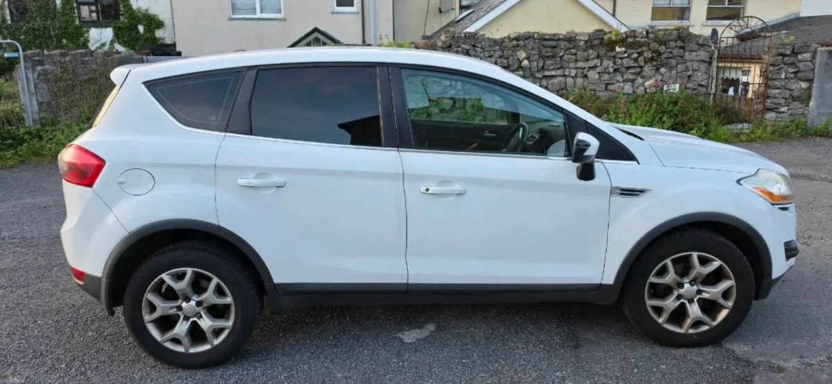 Car - Image 2