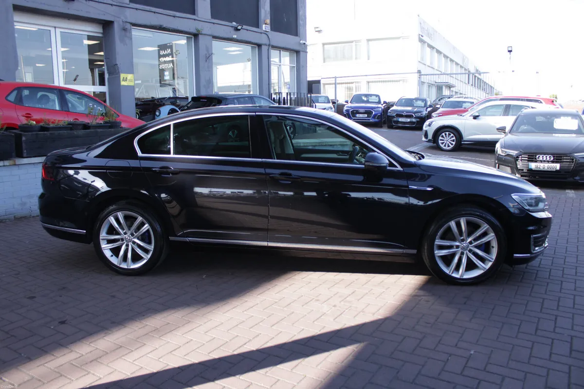 2016 VW PASSAT GTE - Image 3