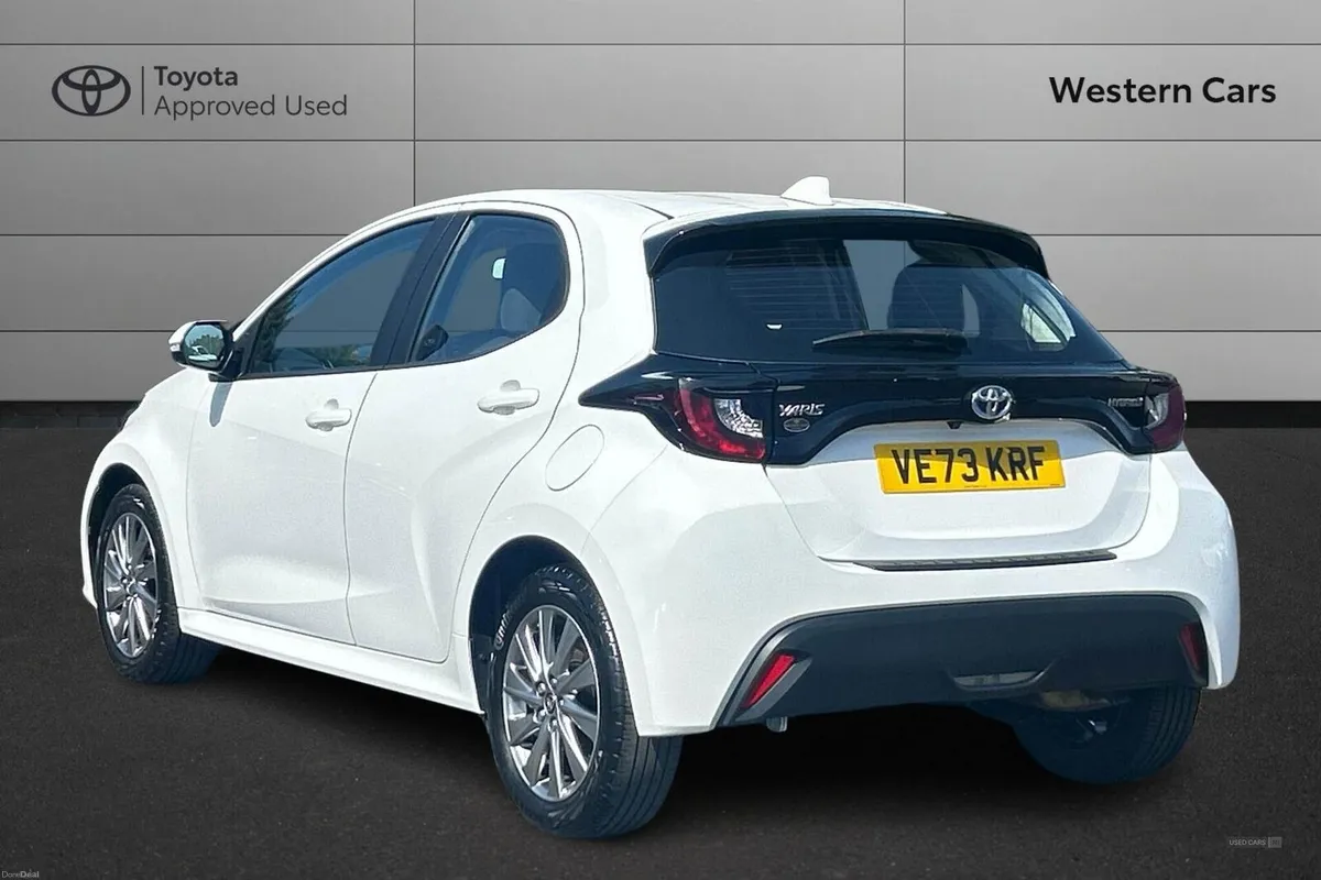 Toyota Yaris 1.5 VVT-h Icon E-CVT Euro 6 (s/s) 5dr - Image 4