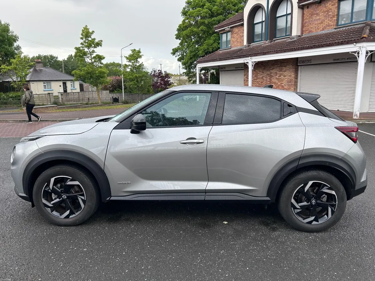 Nissan Juke 241-D Petrol Hybrid 1.6 SV Premium - Image 4