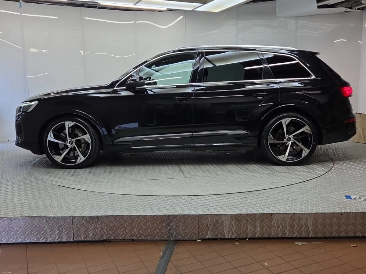 Audi Q7 3.0TFSI-e S Line 55 Quattro 381BHP PHEV - Image 5