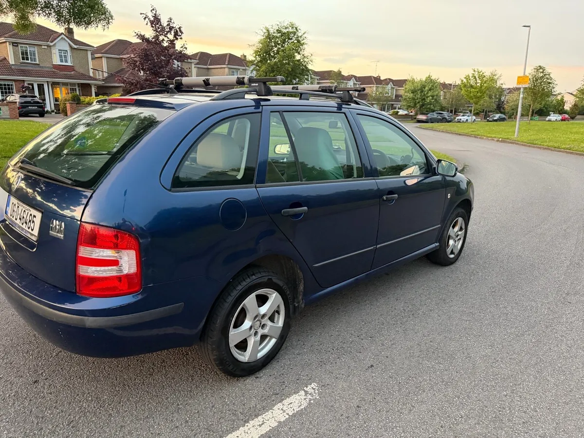 Skoda fabia 1.4 petrol Automatic - Image 3