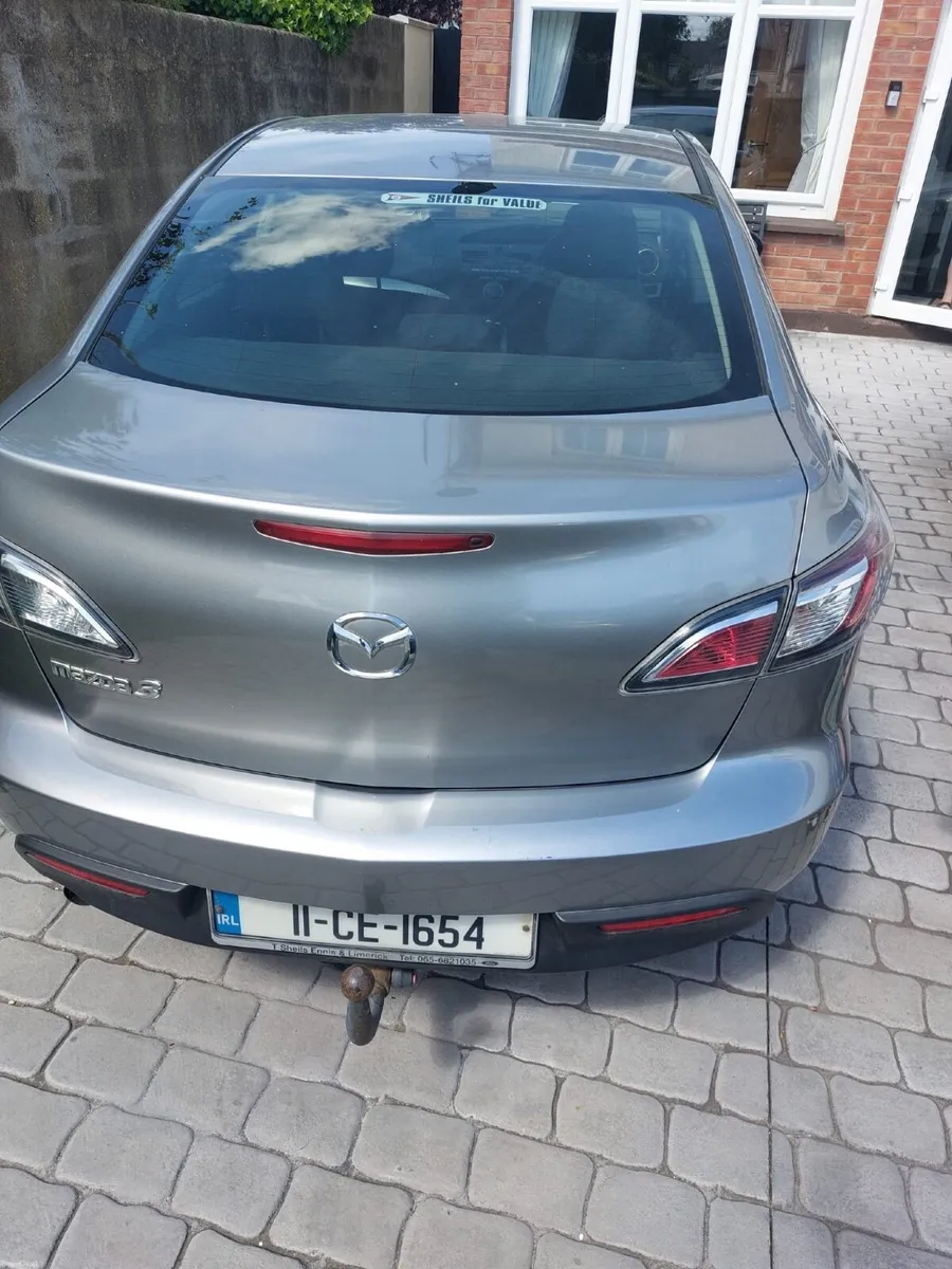 Mazda Mazda3 2011 - Image 2