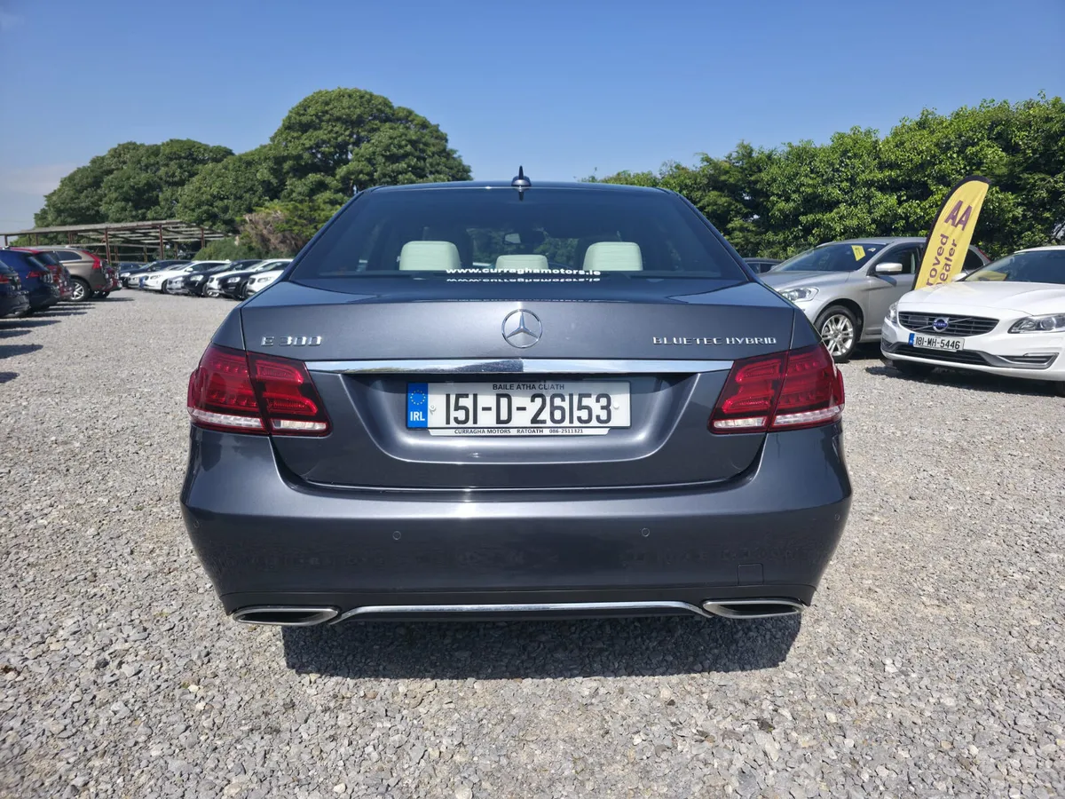 Mercedes-Benz E-Class 2015 Diesel Hybrid - Image 4