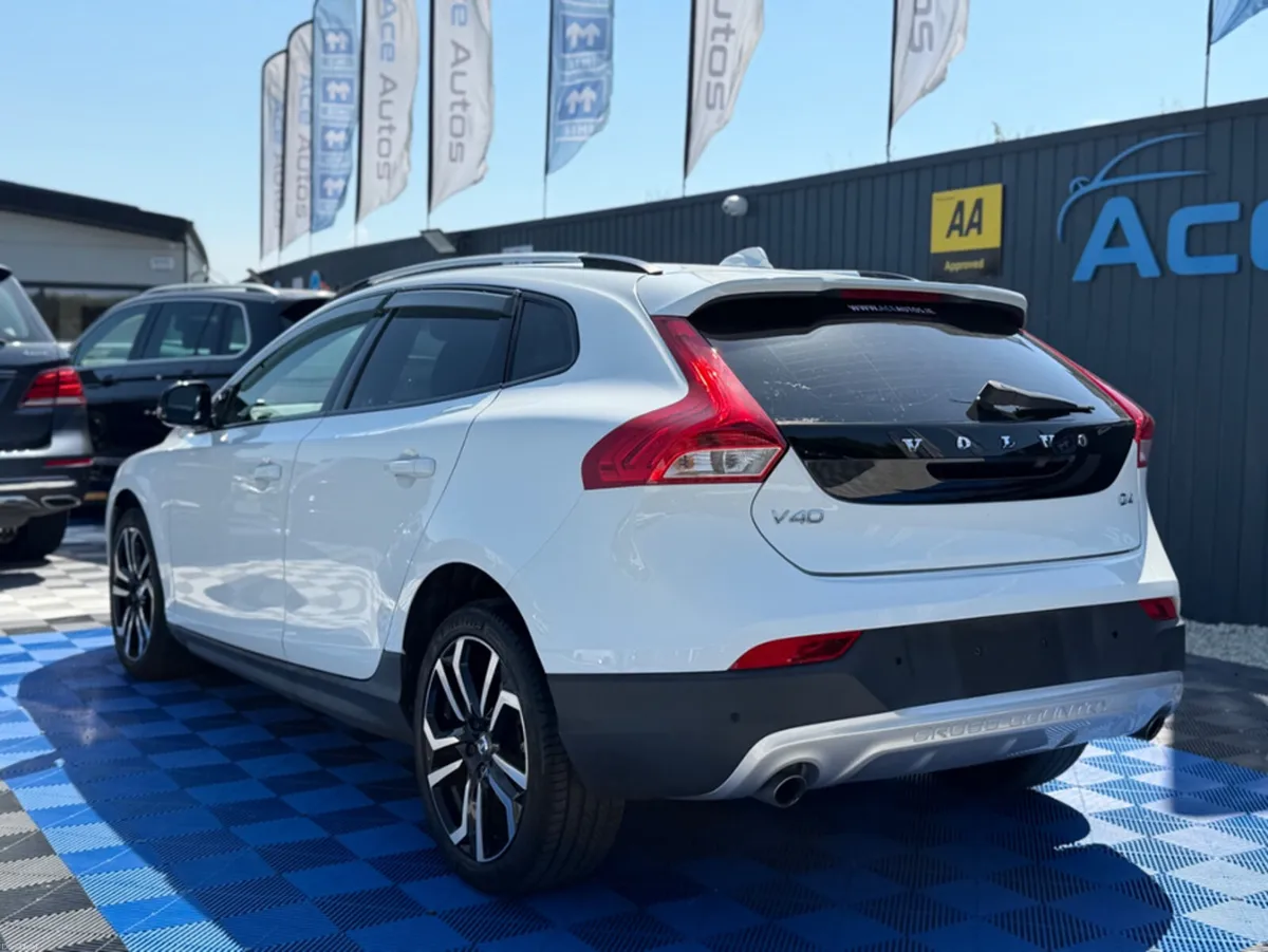 Volvo V40 2.0L DIESEL- AUTO - 12M WARRANTY - CAR: - Image 5