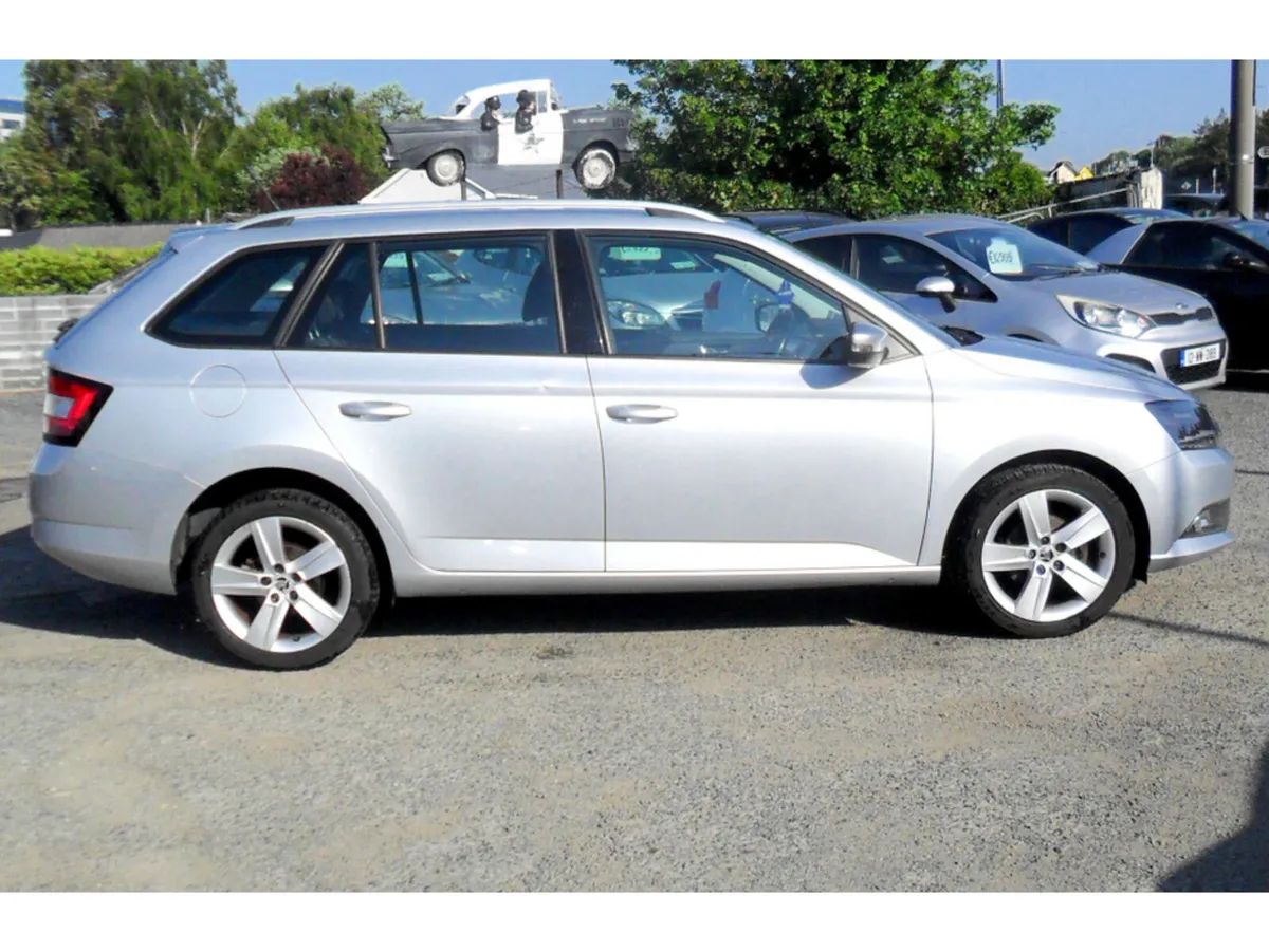 Skoda Fabia COMBI STYLE 1.2 TSI.....5DR........LOW - Image 4