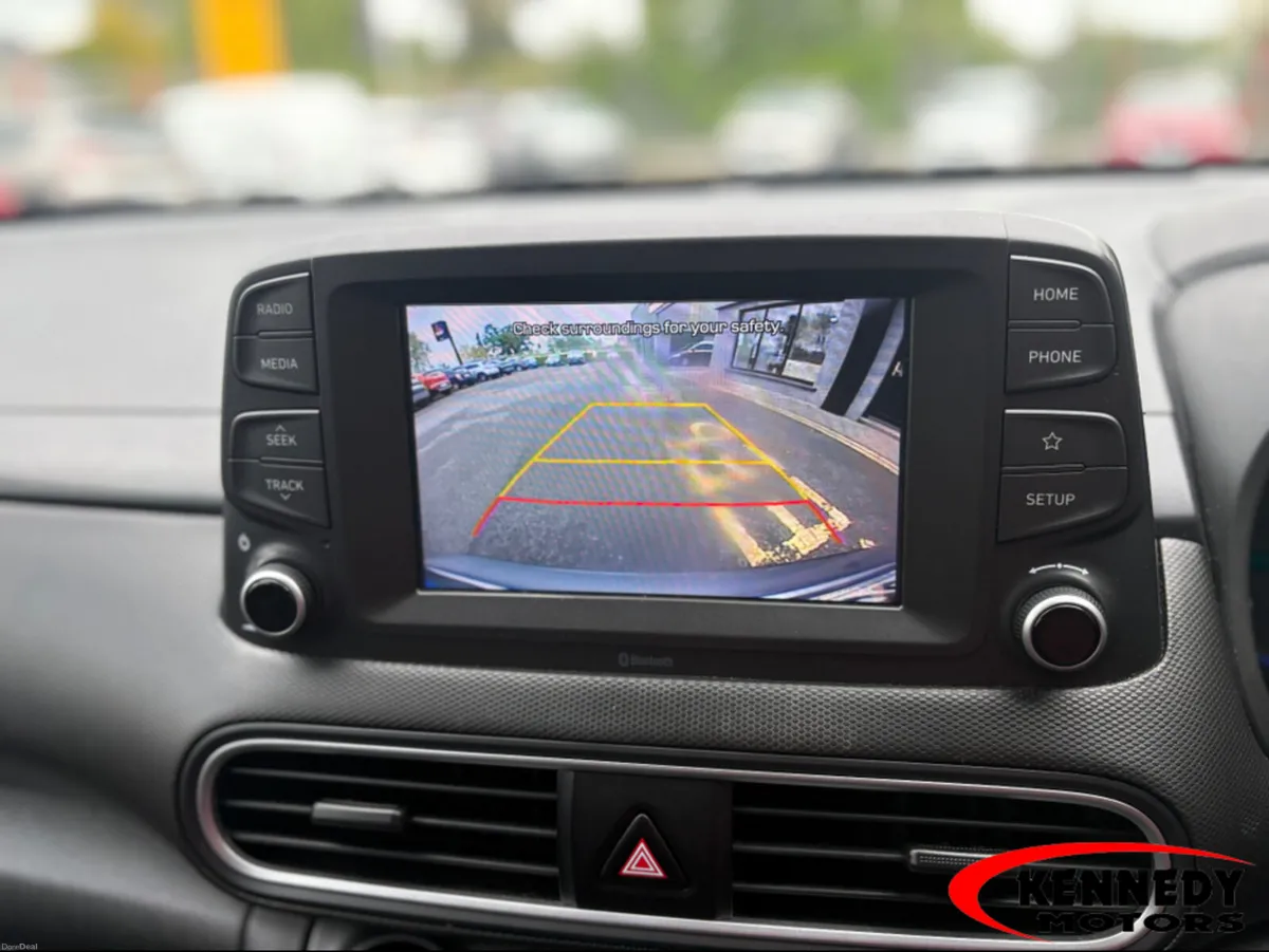 Hyundai KONA KAUAI 2WD PREMIUM 5DR - Image 5