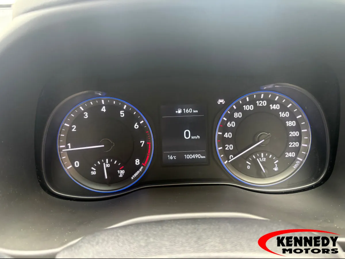 Hyundai KONA KAUAI 2WD PREMIUM 5DR - Image 6