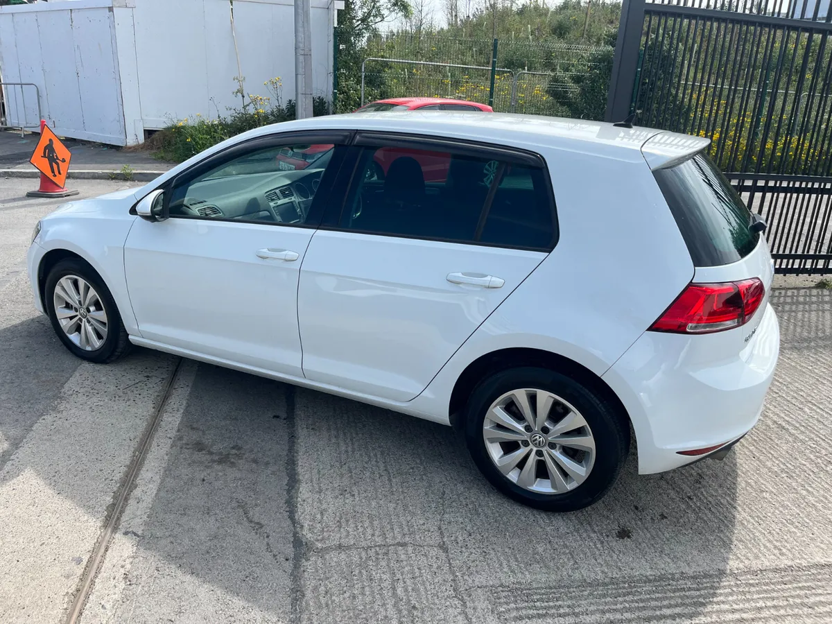 VOLKSWAGEN GOLF 2016, 1.2 TSI 5DR AUTO LOW KMS - Image 4