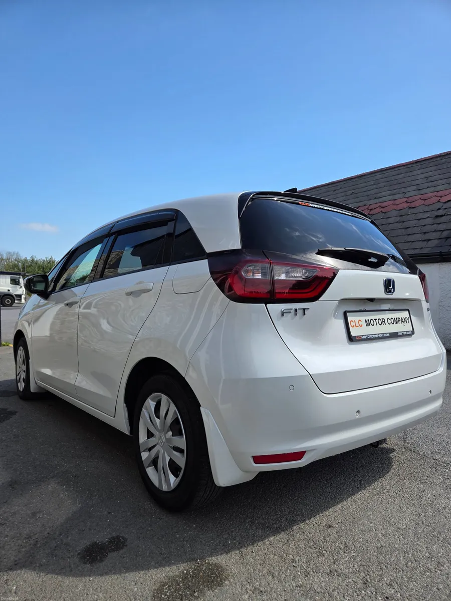 2021 HONDA FIT HYBRID - Image 6