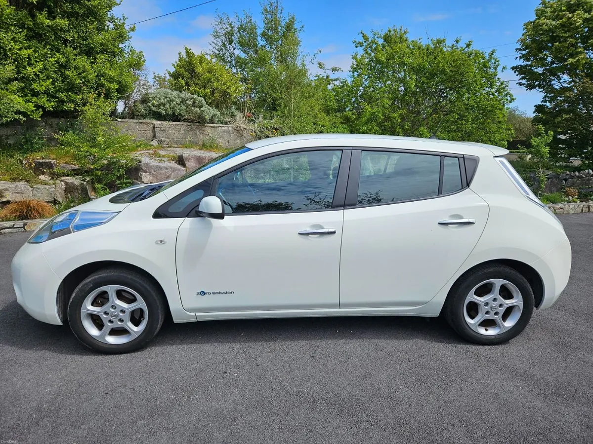 Nissan Leaf 2017 30KWh Low Milage - Image 5