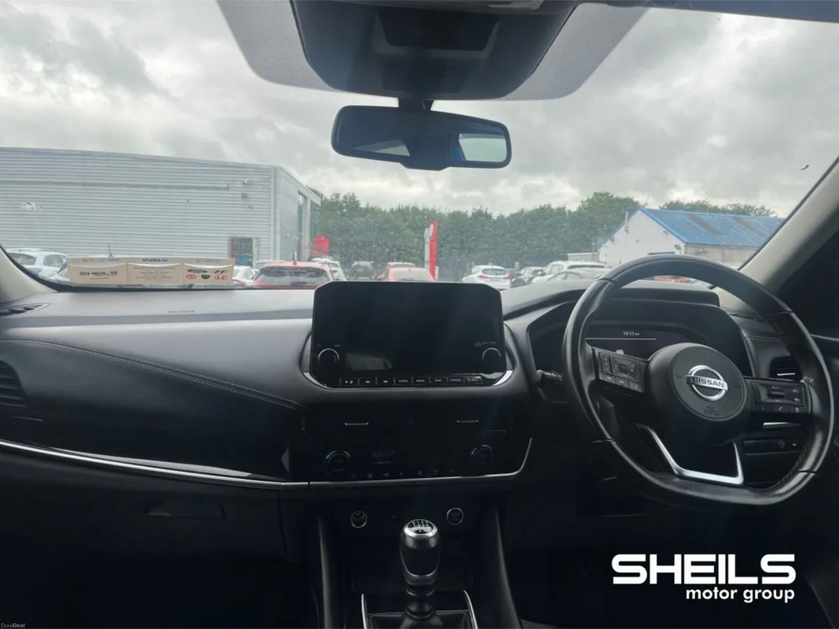 Nissan Qashqai 1.3 PET MILD HYBRID SV PREMIUM - Image 2