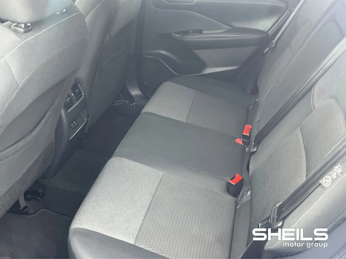 Nissan Qashqai 1.3 PET MILD HYBRID SV PREMIUM - Image 6