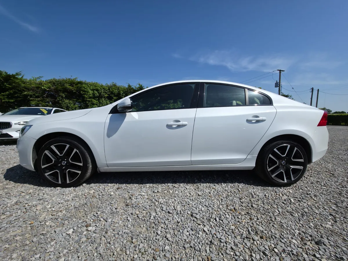 2016 Volvo S60 D4 Dynamic Edition Automatic - Image 2