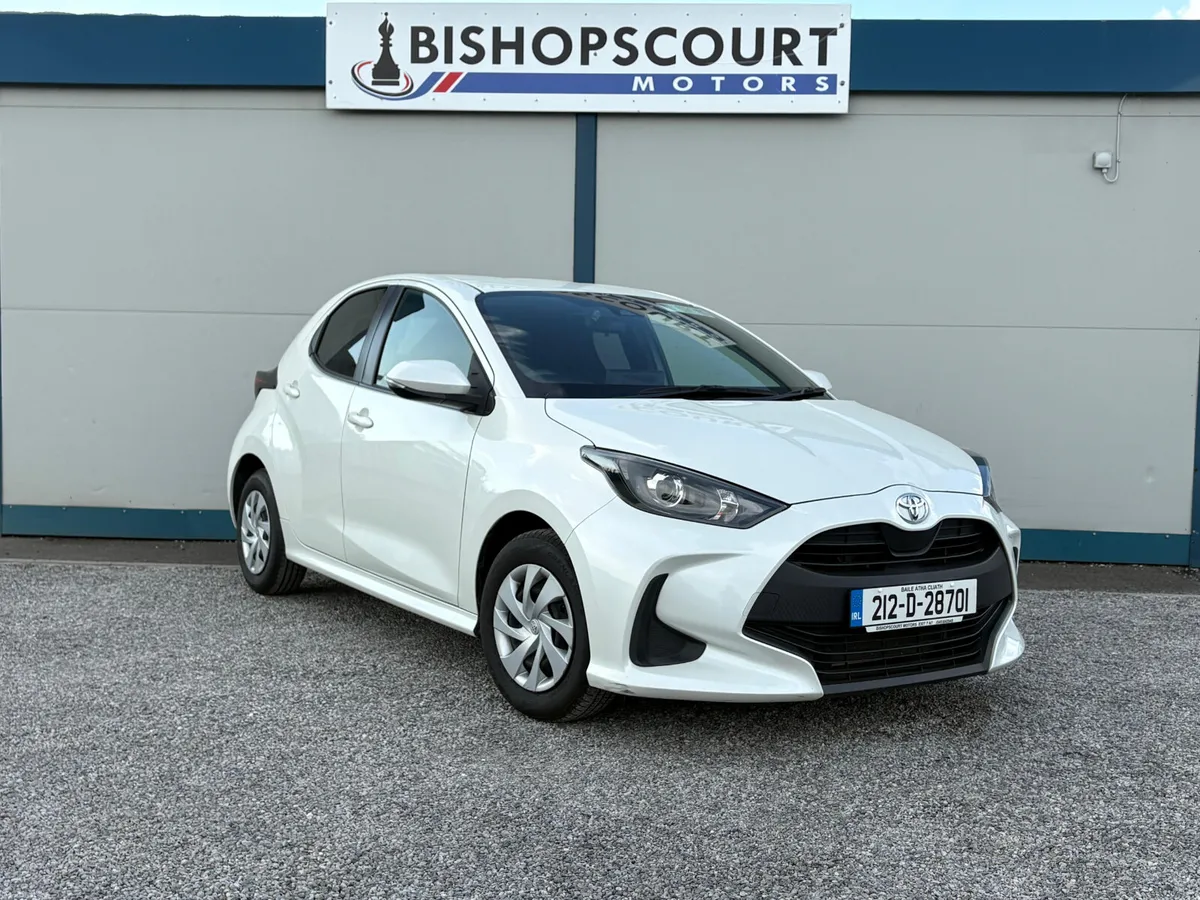 Toyota Yaris 2021 - Image 2