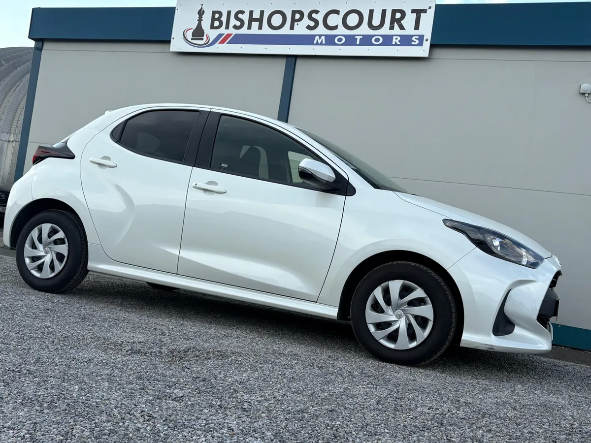 Toyota Yaris 2021 - Image 3