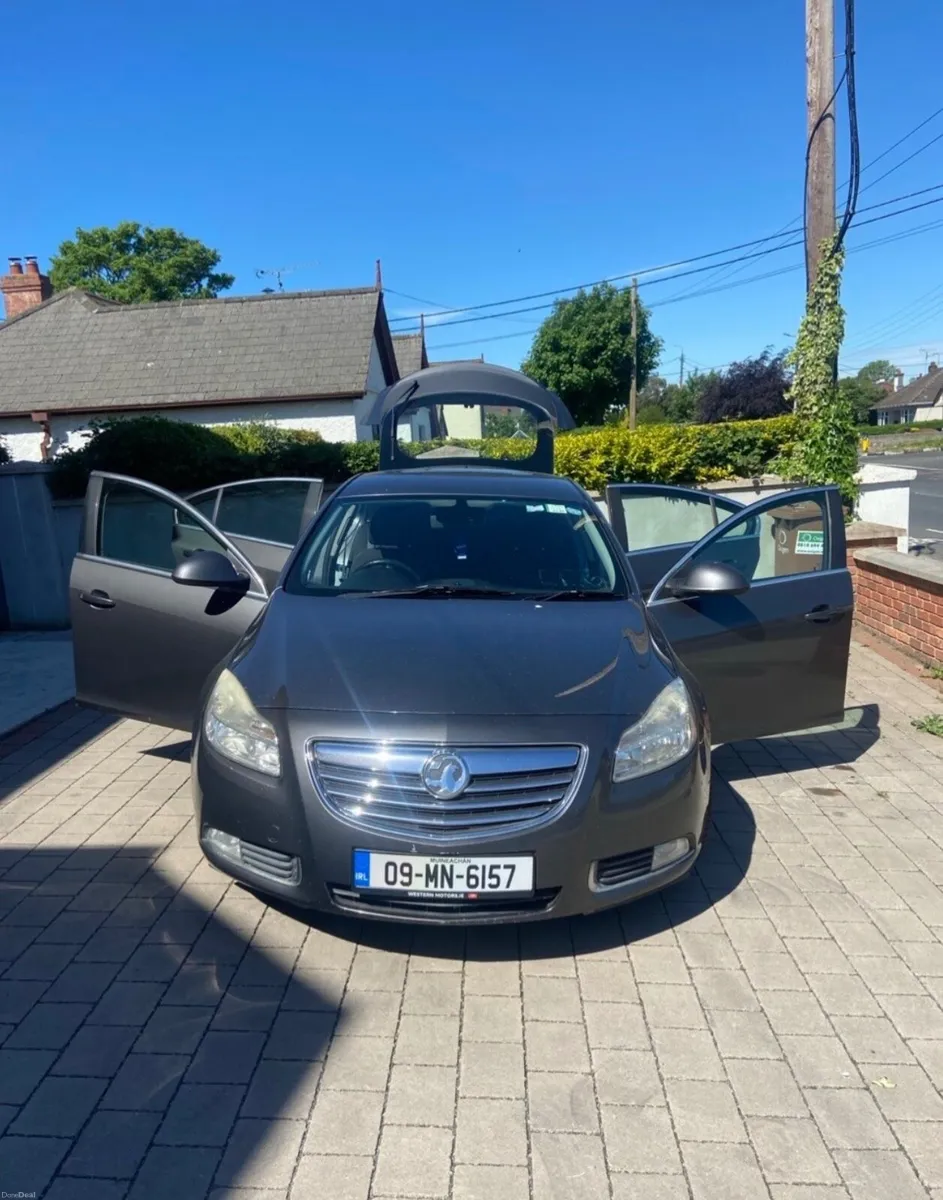 Vauxhall Insignia 2009 - Image 2