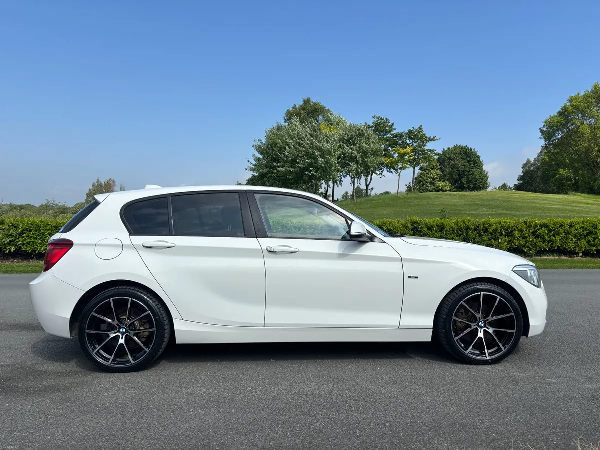 BMW 116i SPORT AUTO  2015 - Image 4