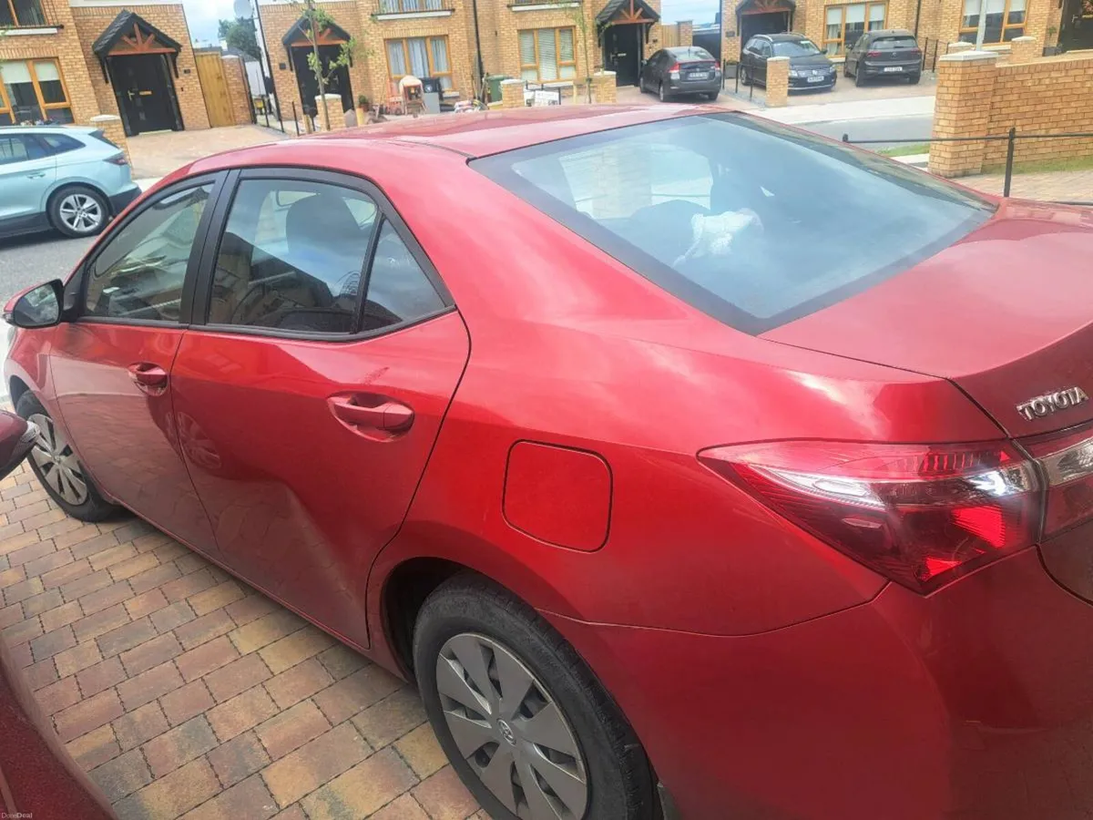 Toyota Corolla 2015 - Image 4