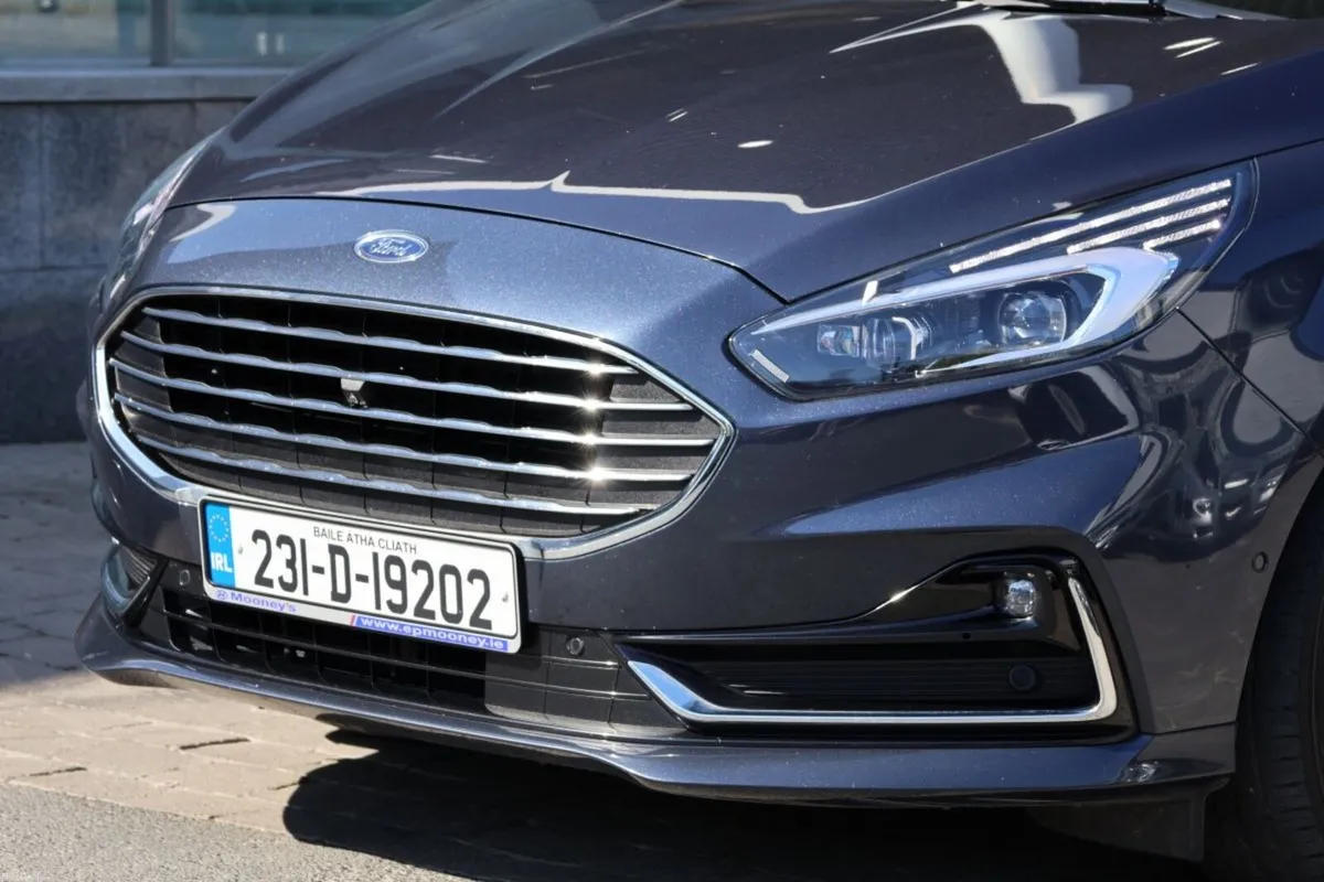 Ford Galaxy 2.5 Duratec 190PS FHEV Titanium Auto - Image 3