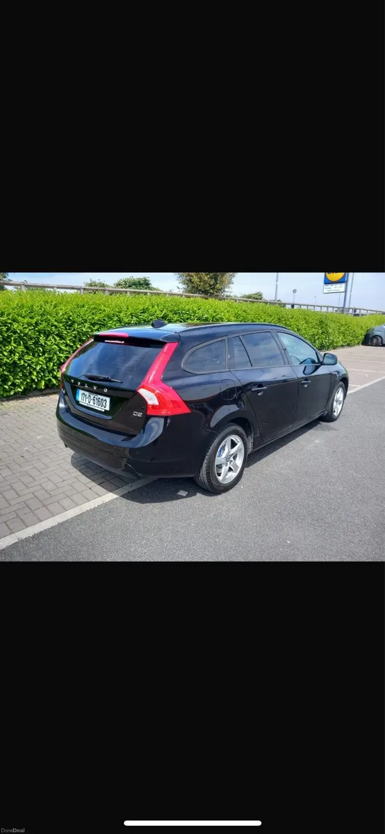 Volvo v60 Est - Image 3