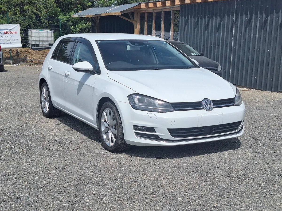 2015 Volkswagen Golf 1.4 TSI| Leather interior - Image 3