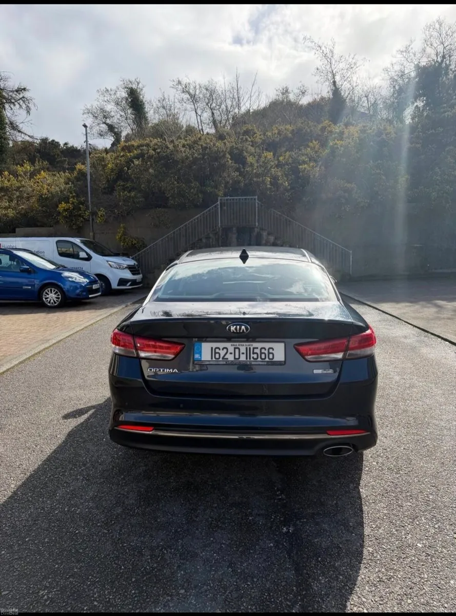 Kia Optima 2016 low mileage - Image 4