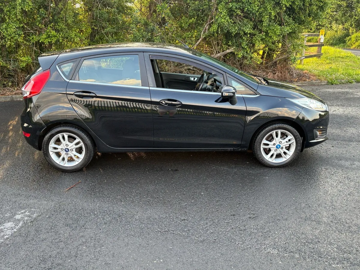 2016 161 Ford Fiesta 1.0 Petrol - Image 2