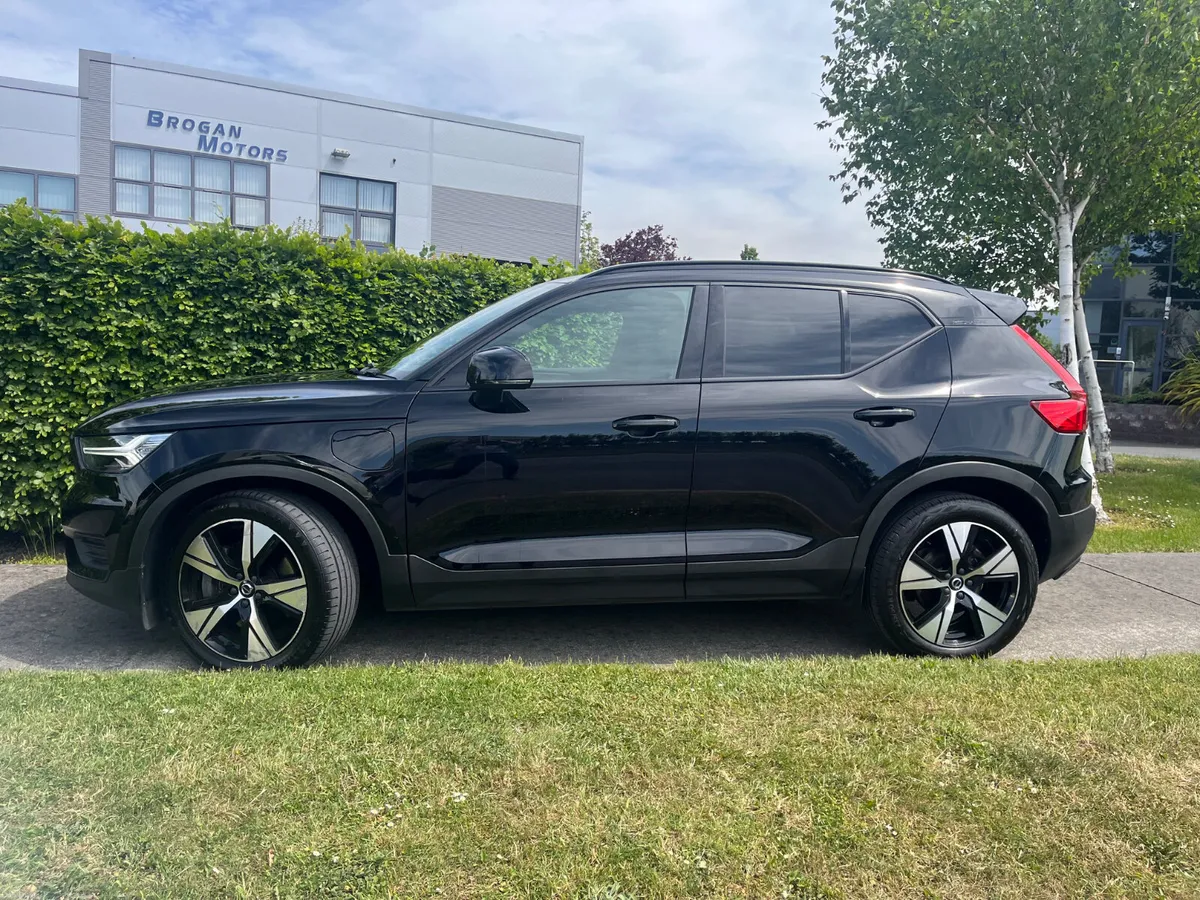 Volvo XC40 2021 1.5 R Design*Phev* - Image 5