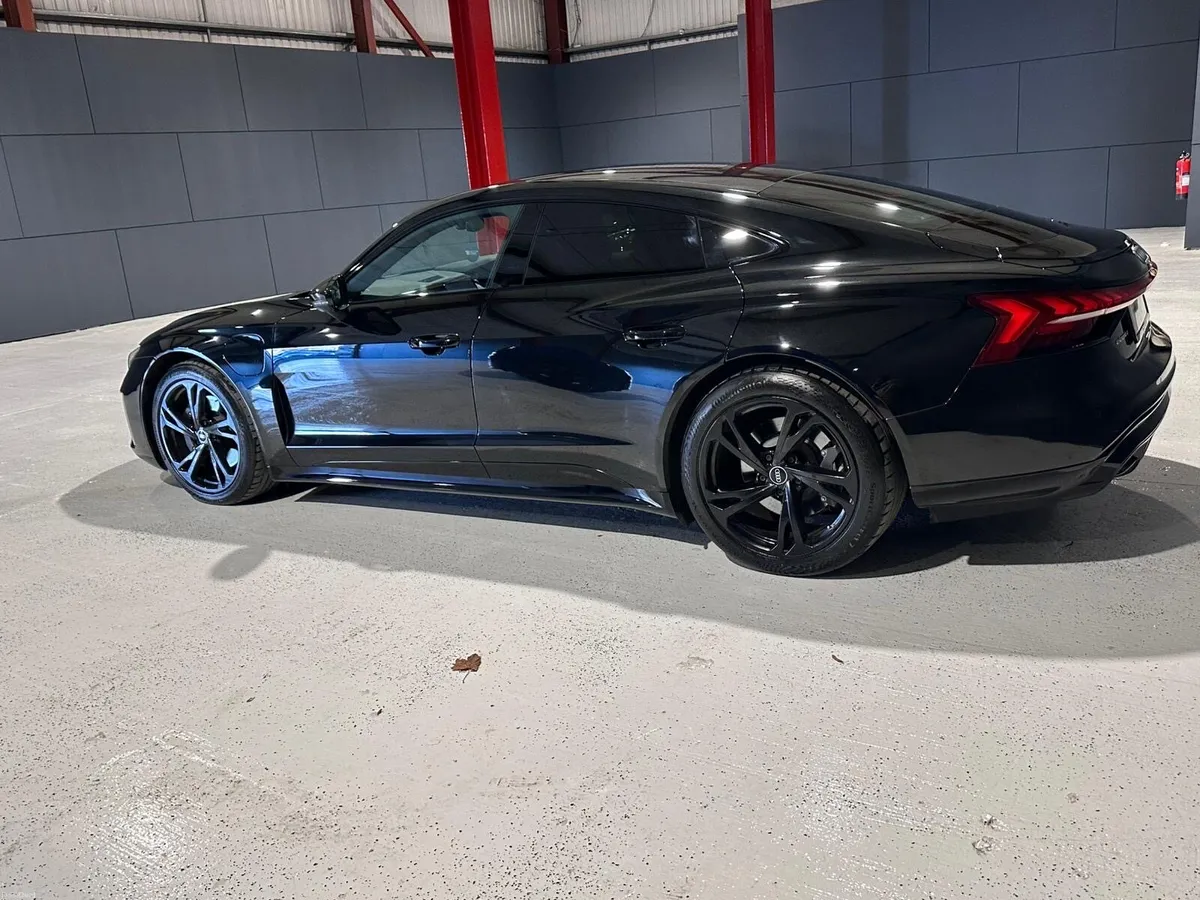 Audi e-tron GT quattro - Image 3