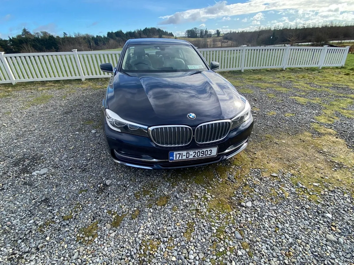 BMW 7-Series 2017 - Image 2