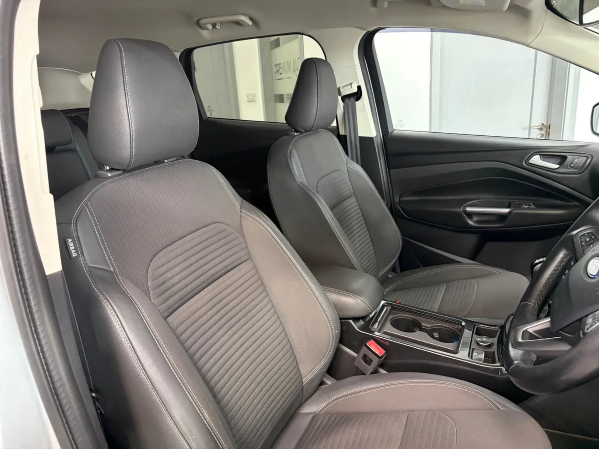 Ford Kuga 2019. 1.5TDCI. TITANIUM - Image 4