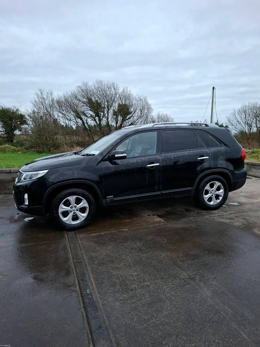 Car - Image 1