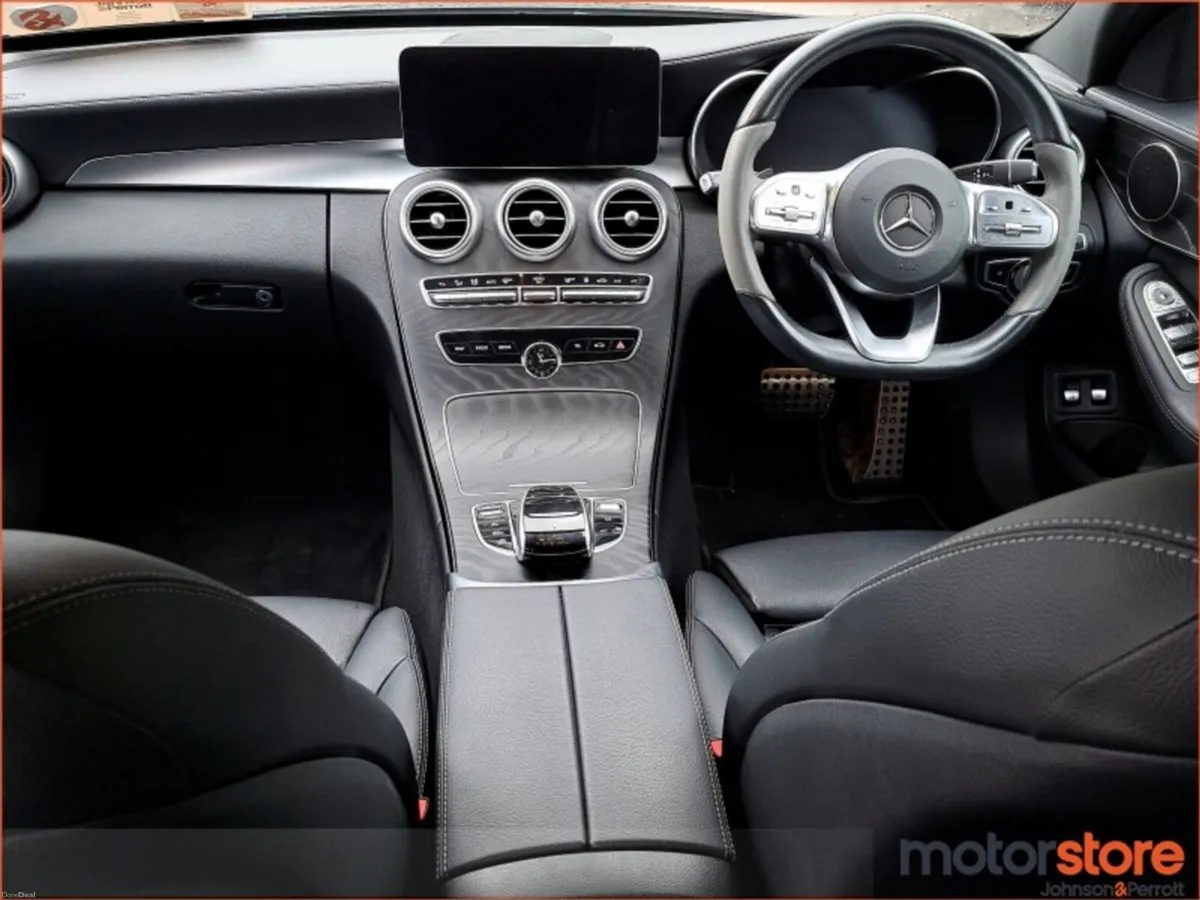 Mercedes-Benz C-Class C 300 ESTATE AMG Line A/T - Image 4