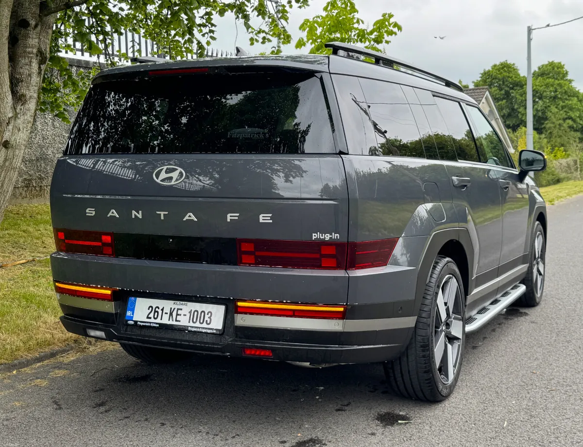 Santa Fe 1.6 Petrol Hybrid PHEV 4WD Premium - 261 - Image 4