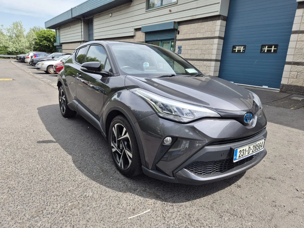 TOYOTA C-HR SPORT / 2023 / 1.8 HYBRID / AUTOMATIC - Image 3