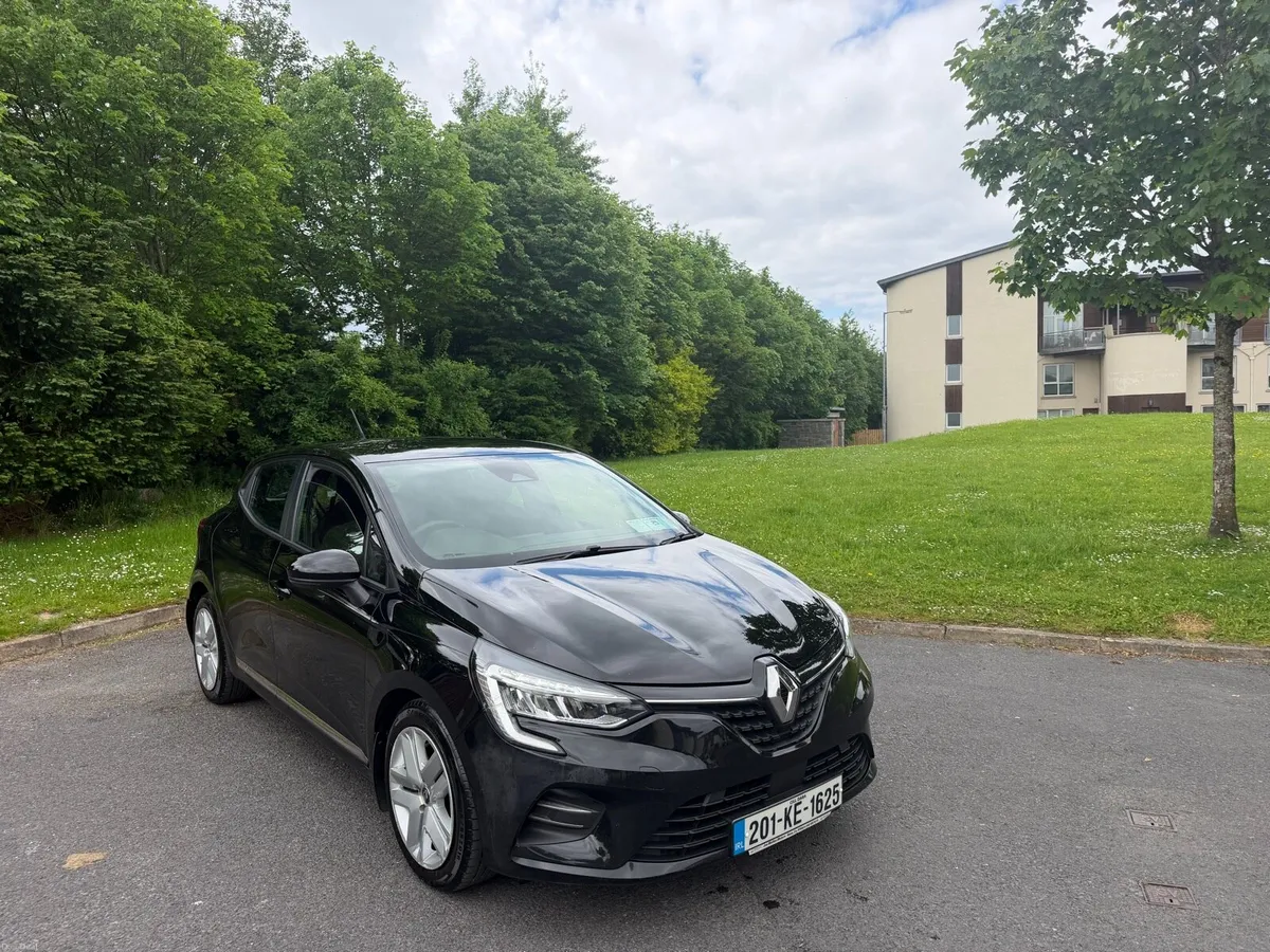 201 Renault Clio - Image 2
