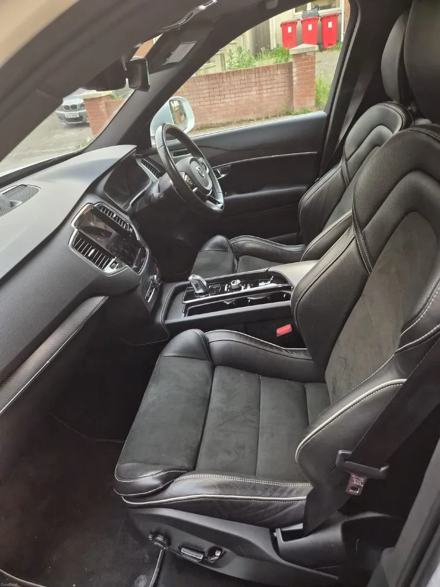 2016 Volvo XC90 T8 R-Design. Only 74,000 Kms! - Image 2
