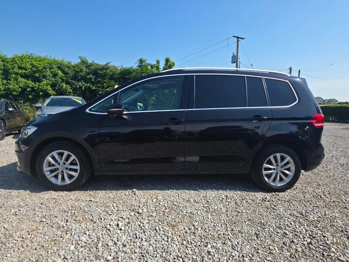 2019 Volkswagen Touran TDI Comfort Line - Image 2