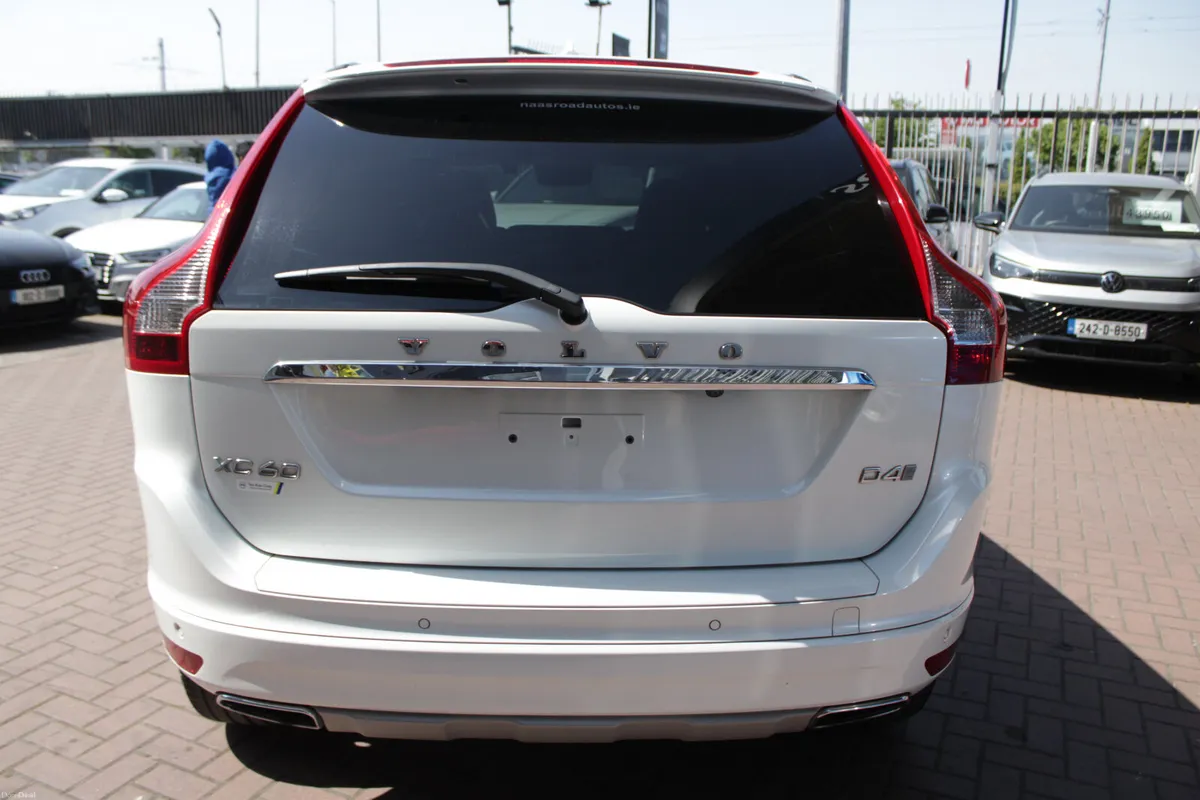 2.0D4 INSCRIPTION 5DR ESTATE AUTO WITH PANORAMIC S - Image 5