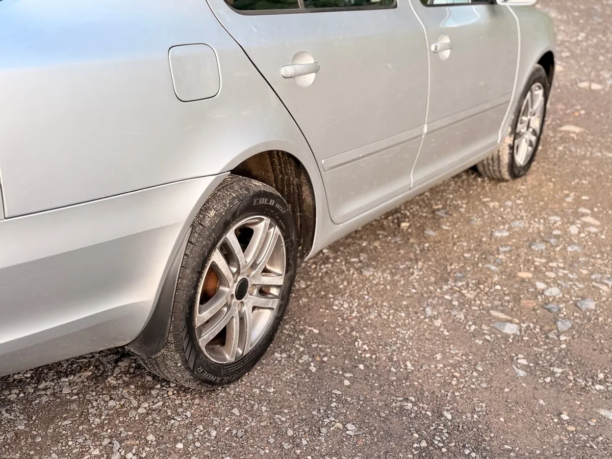 Skoda Octavia 2011 For Sale 🚗 - Image 2