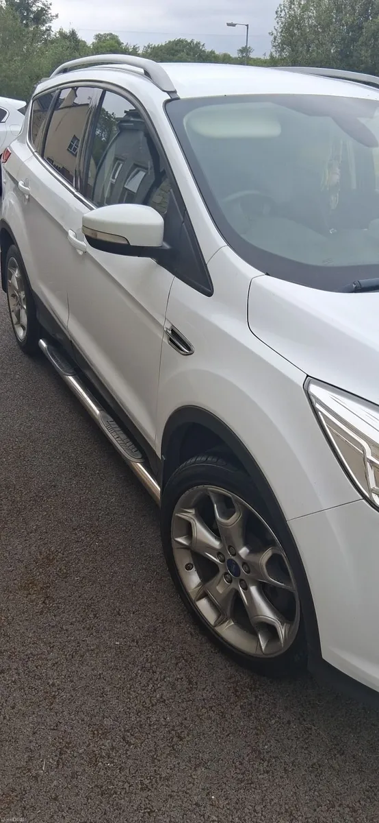 Ford Kuga 2015 - Image 1