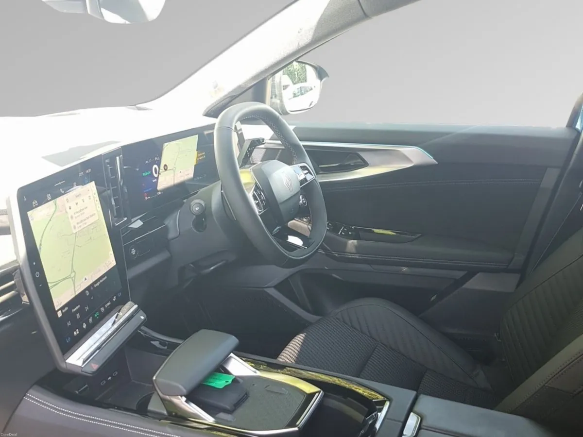 Renault Austral techno esprit Alpine E-Tech 200 Au - Image 4